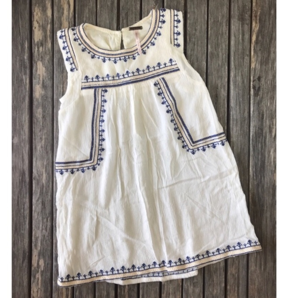 XS SHORT SLEEVE Dress